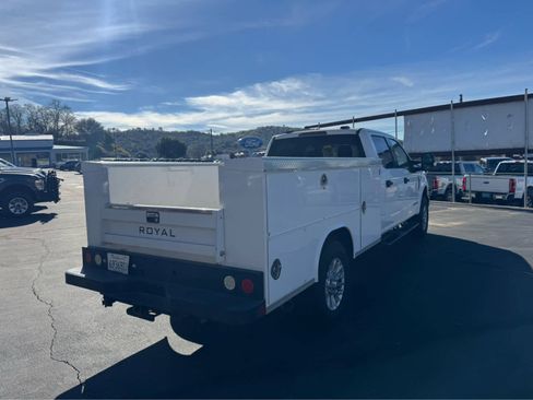 Used 2021 Ford F350 XLT image 5