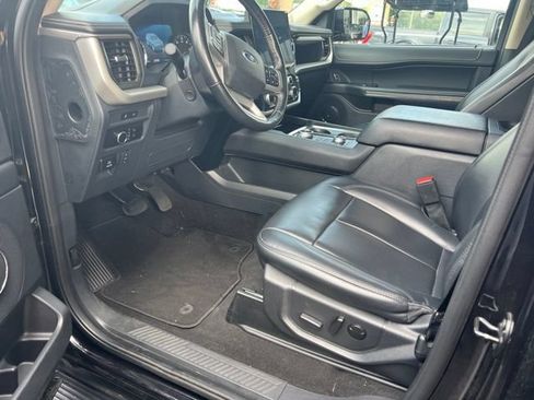 Used 2024 Ford Expedition XLT AWD/4WD image 23