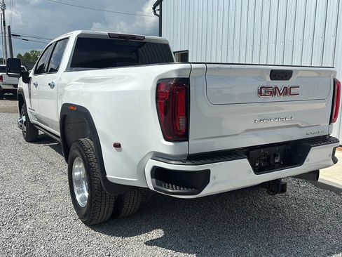 Used 2023 GMC Sierra 3500 Denali w/ Denali Ultimate Package AWD/4WD image 3