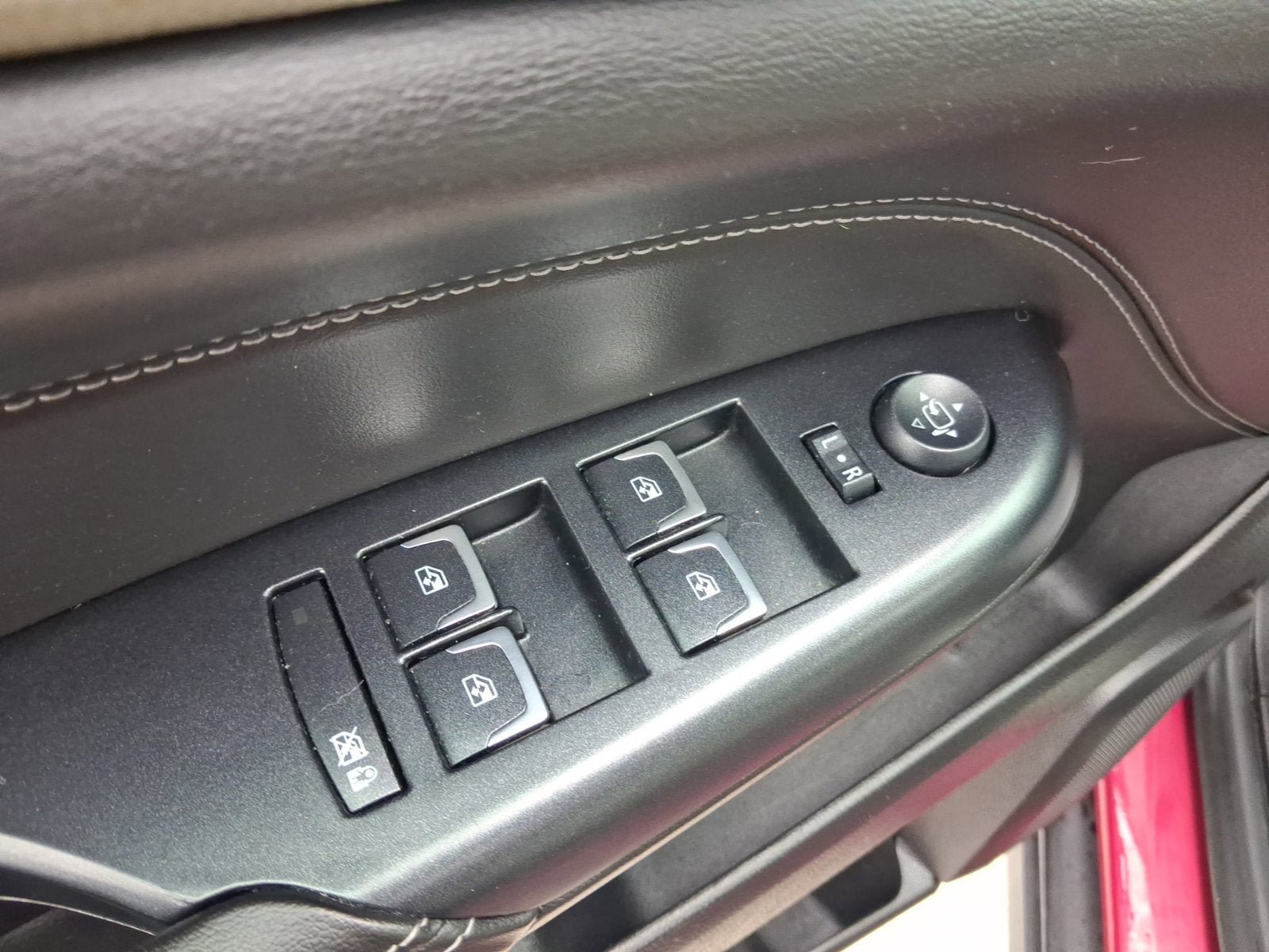 Used 2015 Cadillac SRX Luxury AWD/4WD image 17