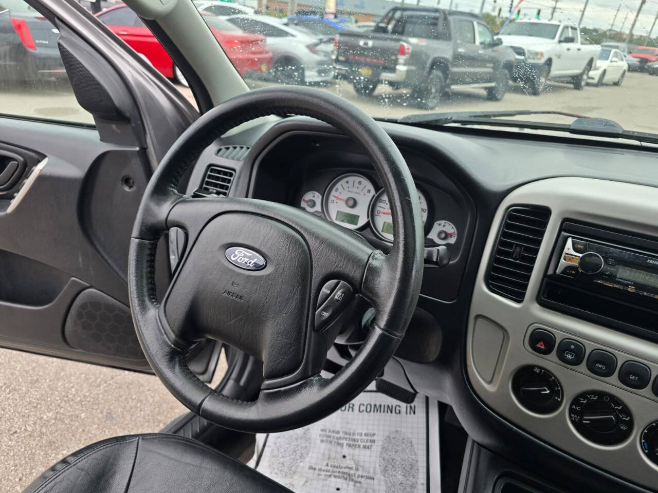 Used 2005 Ford Escape Limited FWD image 20