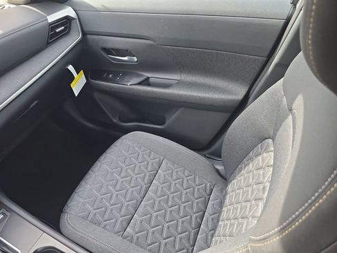 New 2026 Nissan Kicks SV w/ SV Premium Package FWD image 17