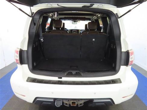 Used 2020 Nissan Armada Platinum w/ Platinum Reserve Package image 12