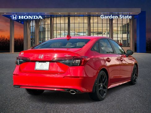 Used 2024 Honda Civic Sport image 3