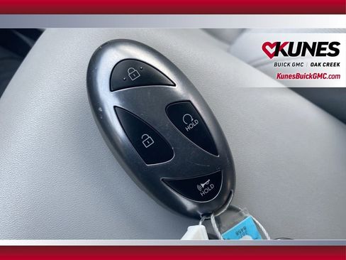 Used 2025 Hyundai Kona SEL image 25