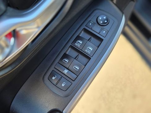 Used 2022 Jeep Cherokee Latitude Lux image 20