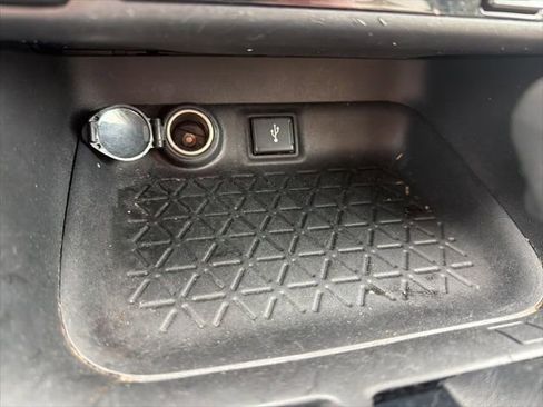 Used 2021 Toyota RAV4 XLE w/ XLE Grade Weather Package image 31