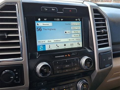 Used 2016 Ford F150 Lariat image 18