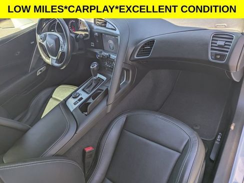 Used 2019 Chevrolet Corvette Stingray Coupe w/ 1LT RWD image 29