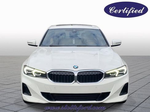 Used 2023 BMW 330i Sedan w/ Premium Package image 2