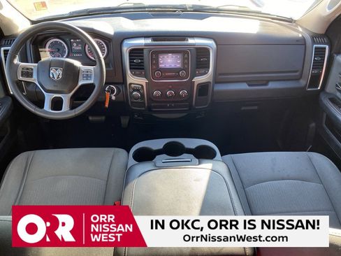 Used 2021 RAM 1500 Classic SLT image 17