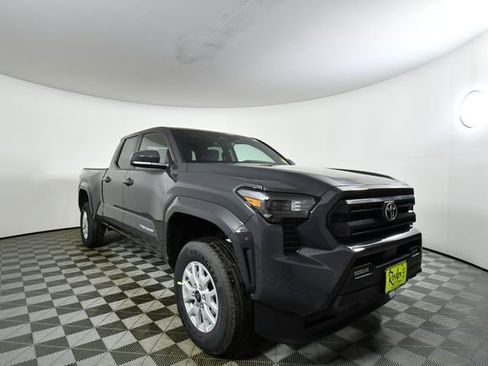 New 2026 Toyota Tacoma SR5 image 8