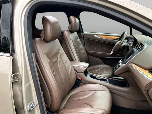 Used 2015 Lincoln MKC FWD w/ Equipment Group 102A Reserve image 8