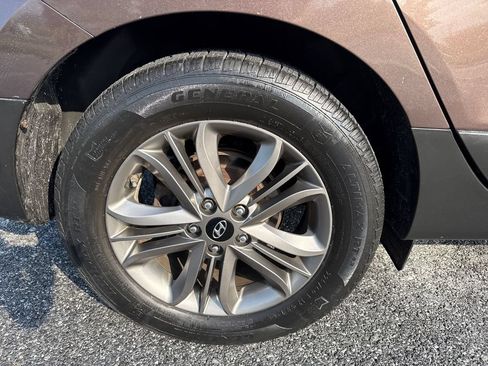 Used 2014 Hyundai Tucson SE AWD/4WD image 30