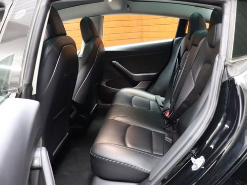 Used 2023 Tesla Model 3 Standard Range image 29