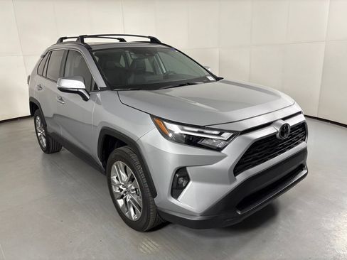 Used 2025 Toyota RAV4 XLE Premium w/ Weather Package FWD image 2