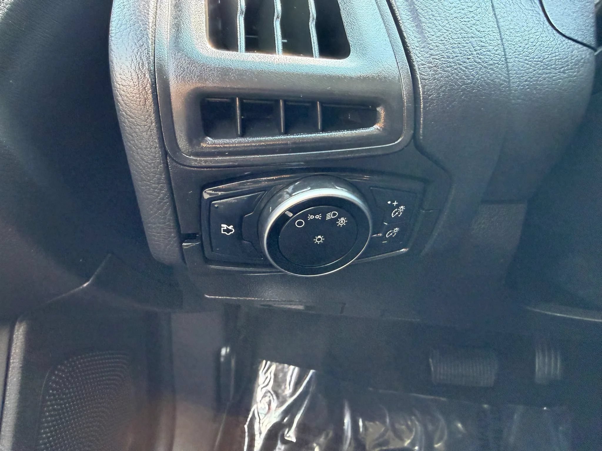 Used 2016 Ford Focus S FWD image 13