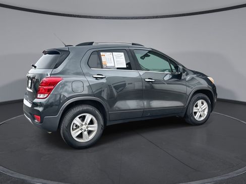 Used 2018 Chevrolet Trax LT w/ LT Convenience Package AWD/4WD image 8