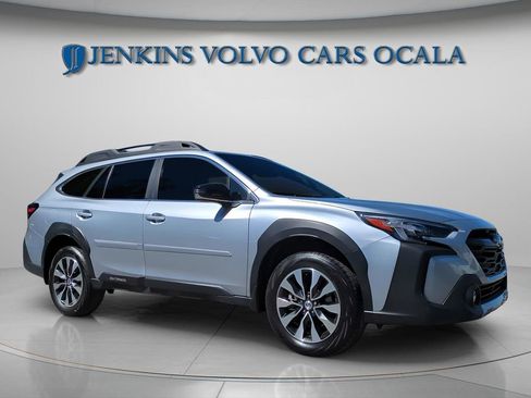Used 2025 Subaru Outback Limited XT AWD/4WD image 1