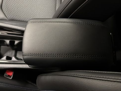 New 2026 Jeep Compass Latitude AWD/4WD image 18