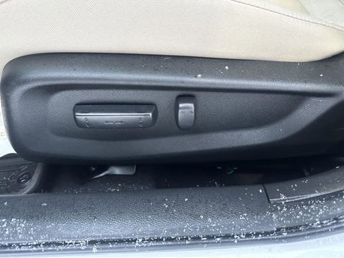 Used 2020 Honda Civic EX image 25