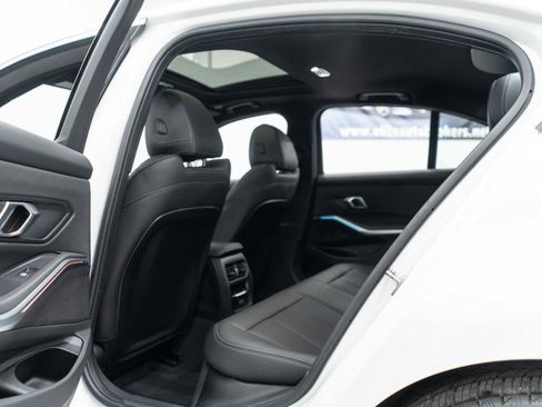 Used 2025 BMW 330i xDrive Sedan w/ Convenience Package image 28