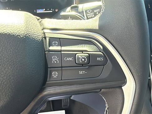 New 2025 Jeep Grand Cherokee Laredo X image 23