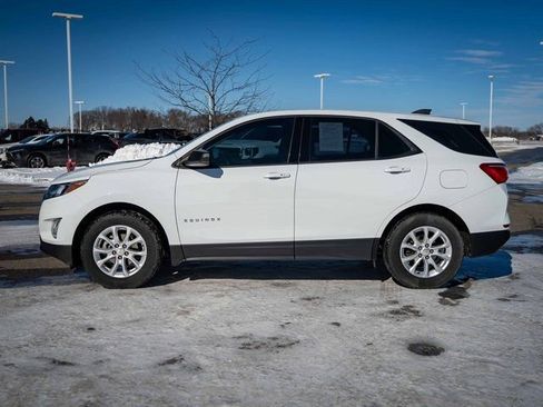 Used 2018 Chevrolet Equinox LS image 10
