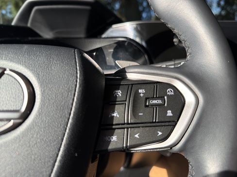Certified 2025 Lexus NX 250 FWD w/ Accessory Package (2T) image 19