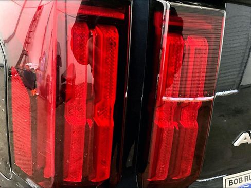 Used 2022 Kia Sorento SX image 29