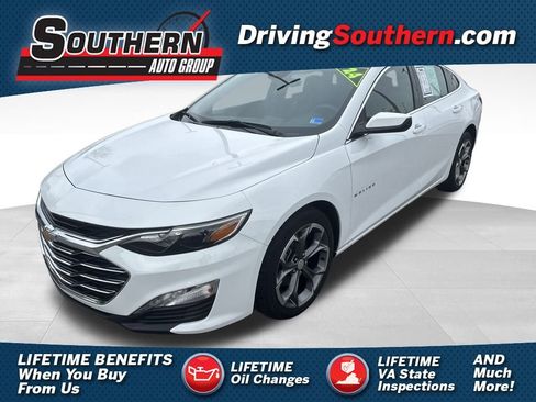 Used 2024 Chevrolet Malibu LT image 1