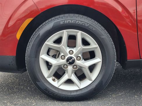 Used 2022 Kia Soul LX w/ Technology Package image 9