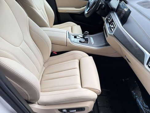 Used 2022 BMW X5 xDrive40i AWD/4WD image 32