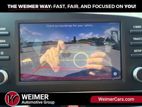 Used 2023 Hyundai Elantra SEL FWD image 32