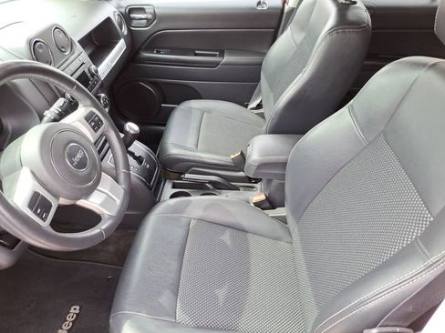 Used 2017 Jeep Compass Sport w/ Power Value Group image 19