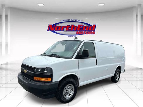 Used 2021 Chevrolet Express 2500 w/ Communications Package RWD image 11