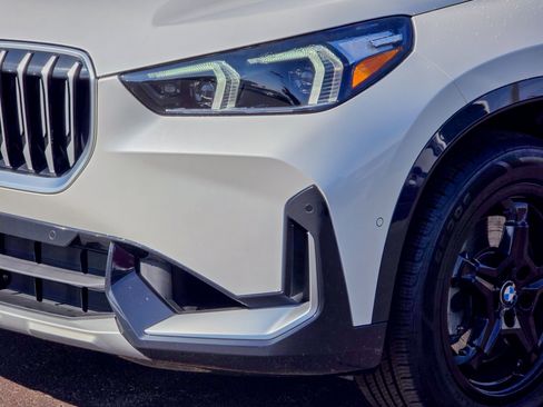 Used 2025 BMW X1 xDrive28i image 12