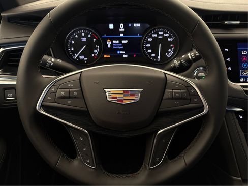 New 2026 Cadillac XT5 Premium Luxury FWD image 19