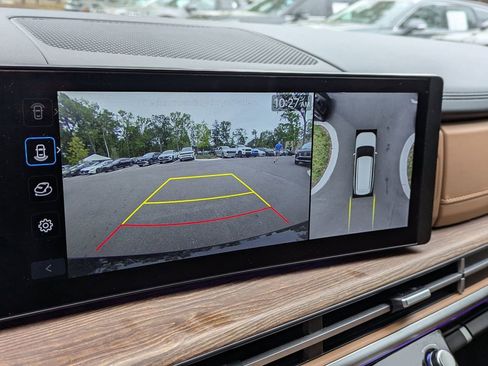 Used 2025 Hyundai Santa Fe Limited FWD image 19
