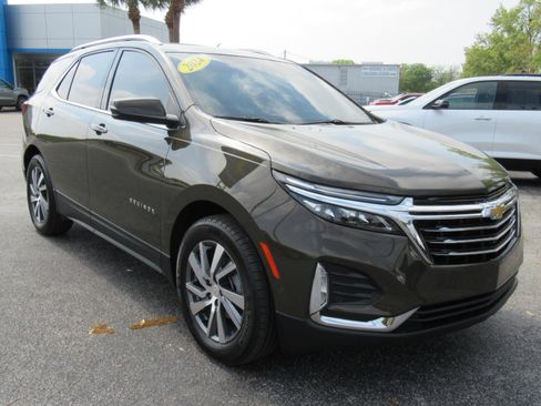 Used 2024 Chevrolet Equinox Premier image 4