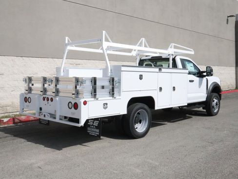 New 2024 Ford F450 XL w/ XL Chrome Package image 4
