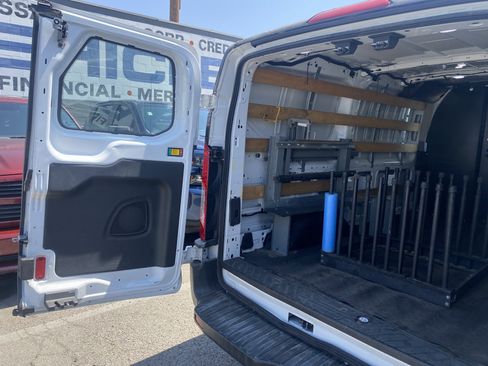 Used 2018 Ford Transit 250 130 Low Roof w/ Exterior Upgrade Package RWD image 15