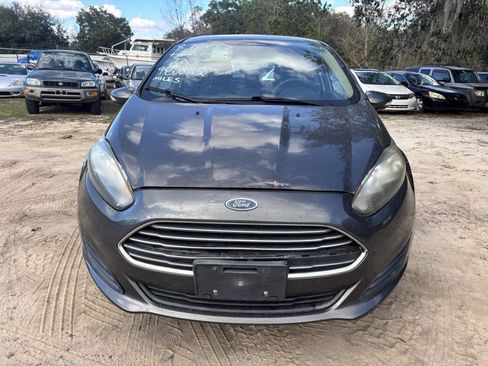 Used 2015 Ford Fiesta SE w/ Comfort Package FWD image 5