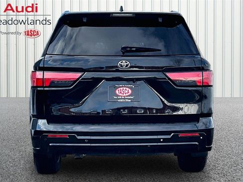Used 2023 Toyota Sequoia Platinum image 5