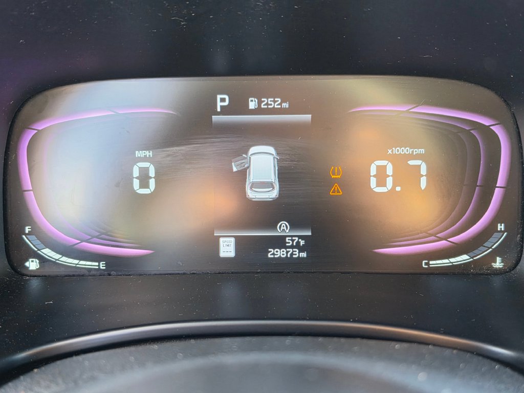 Certified 2023 Kia Soul LX w/ LX Technology Package FWD image 25