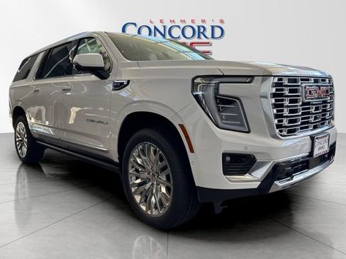 New 2026 GMC Yukon XL Denali w/ Sun & Power Step Package AWD/4WD image 2