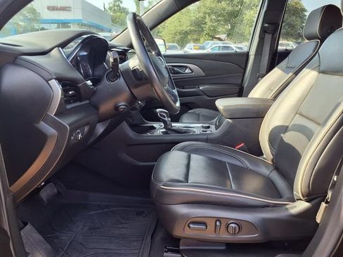 Used 2024 Chevrolet Traverse Premier w/ Redline Edition FWD image 13