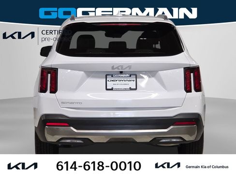 Certified 2026 Kia Sorento S FWD image 9