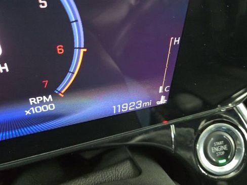 Used 2024 Chevrolet Trax RS w/ Driver Confidence Package image 27