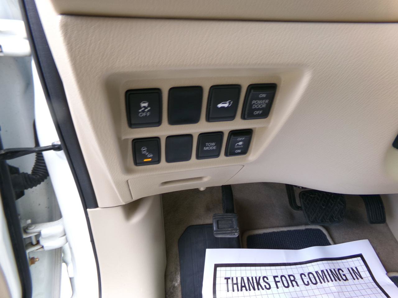 Used 2015 Nissan Pathfinder SL w/ SL Tech Package FWD image 12